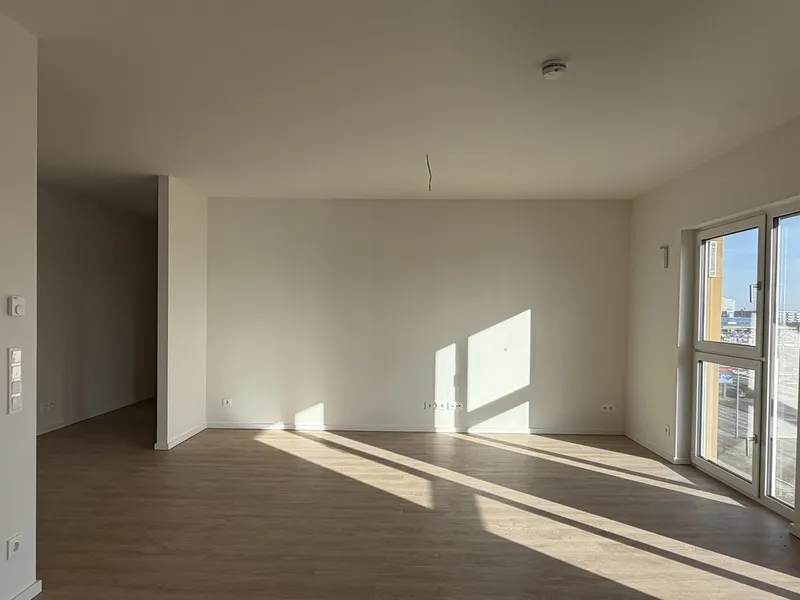 Letzte Einheit: Moderne 3-Zimmer-Wohnung mit Balkon und 2 Bädern — photo 1